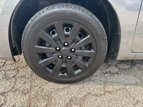 Used 2017 Nissan Sentra SV FWD image 10