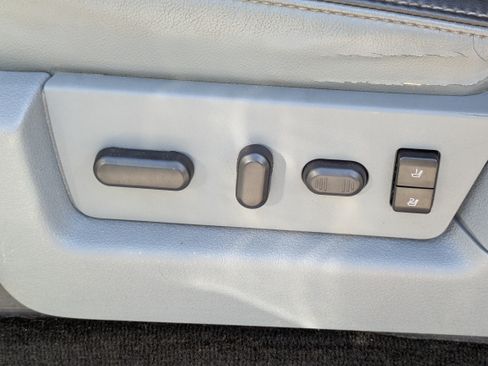 Used 2011 Ford F150 Platinum RWD image 20
