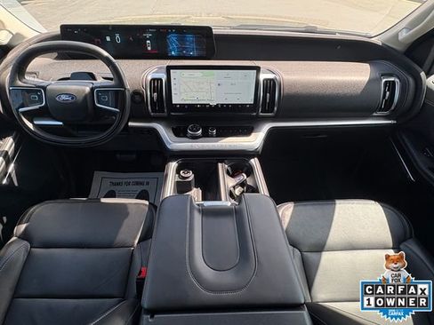 Used 2025 Ford Expedition Platinum AWD/4WD image 19