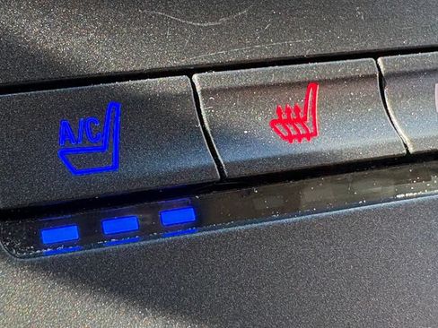 Used 2016 Lincoln MKX Reserve w/ Technology Package AWD/4WD image 16
