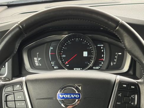 Used 2015 Volvo S60 T5 Platinum image 29