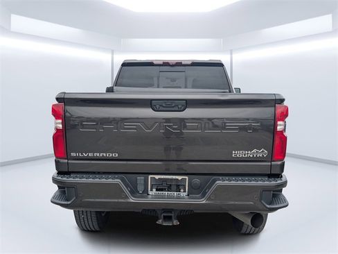 Used 2020 Chevrolet Silverado 3500 High Country w/ Z71 Off-Road Package image 4
