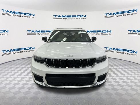 Used 2024 Jeep Grand Cherokee L Limited RWD image 8