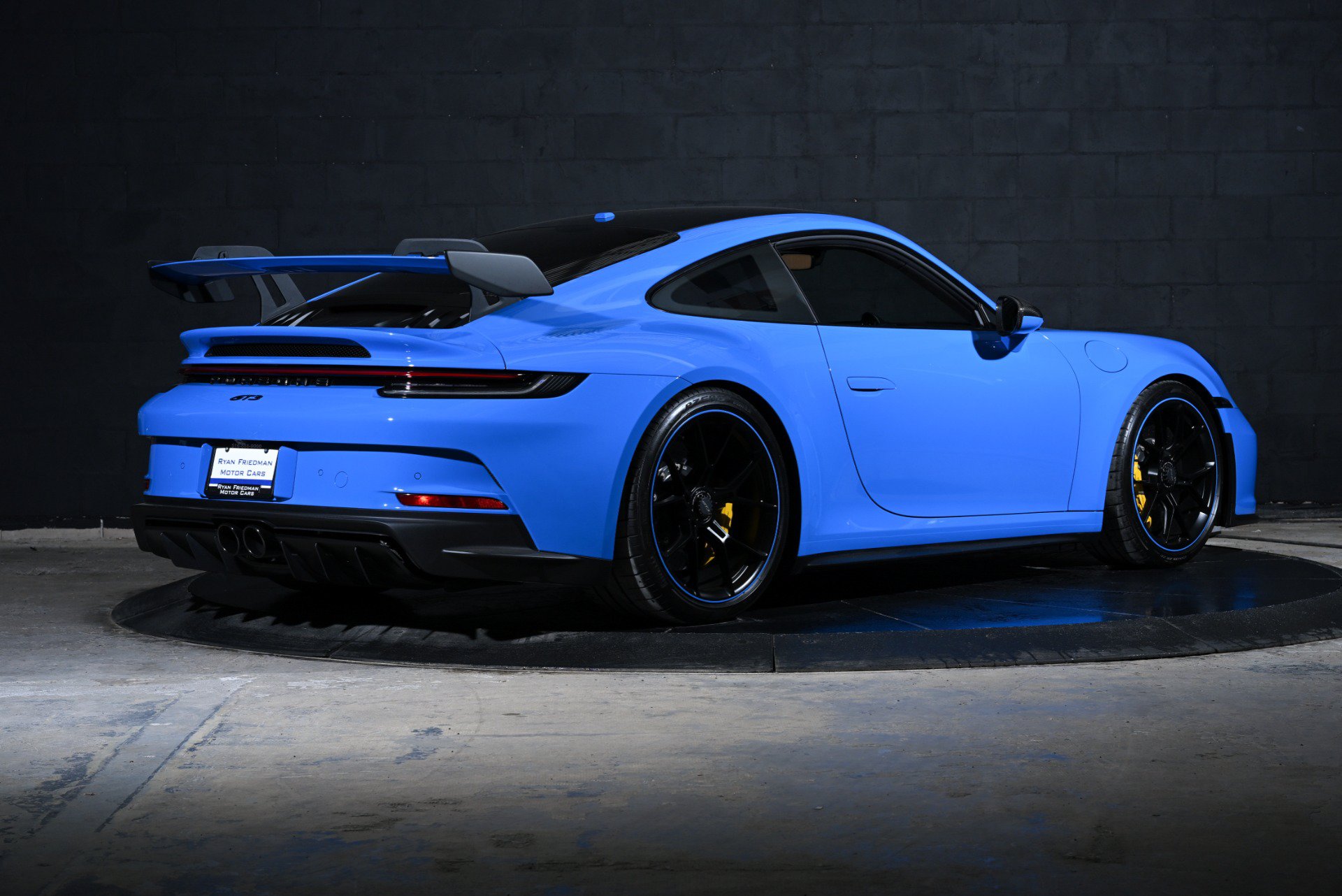 Used 2022 Porsche 911 GT3 RWD image 3