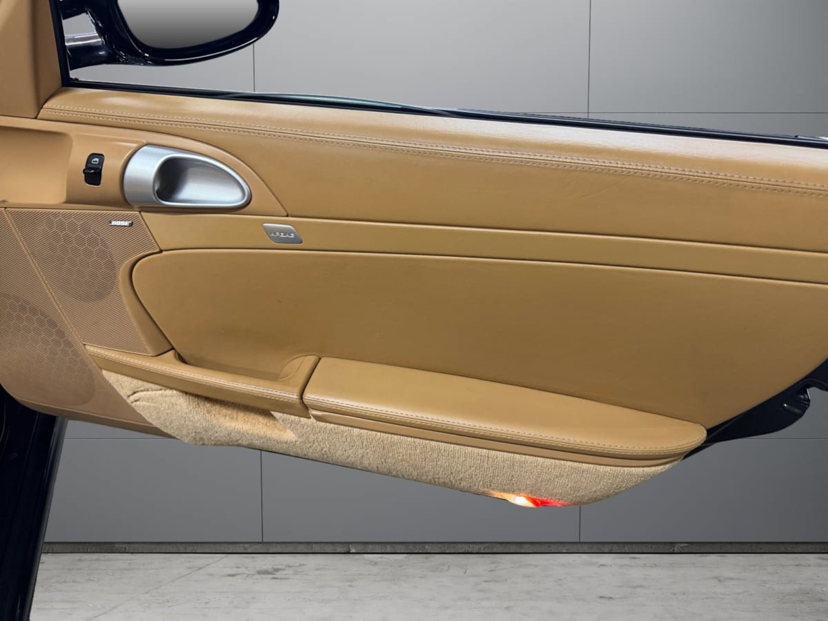 Used 2006 Porsche Boxster S RWD image 16