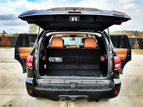 Used 2014 Toyota Sequoia Platinum image 21