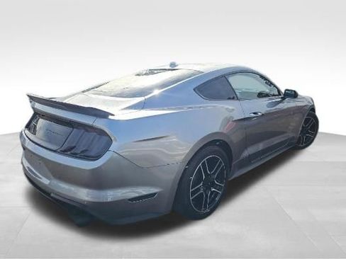Used 2022 Ford Mustang Premium image 4