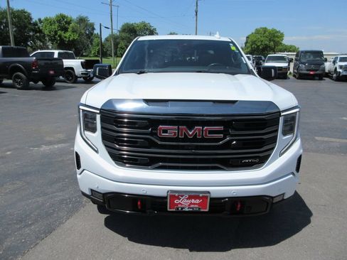 Certified 2023 GMC Sierra 1500 AT4 w/ Technology Package AWD/4WD image 14