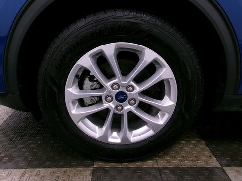 Used 2022 Ford Escape SE image 16