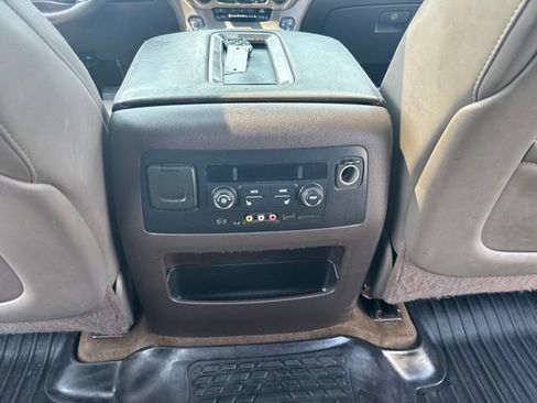 Used 2015 GMC Yukon XL Denali w/ Touring Package AWD/4WD image 20