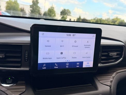 Used 2020 Ford Explorer Limited image 65