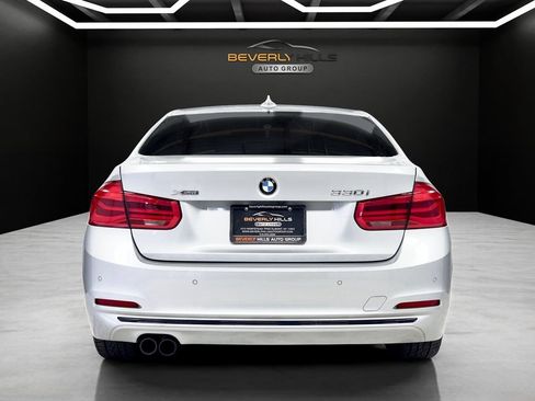 Used 2017 BMW 330i xDrive Sedan AWD/4WD image 4