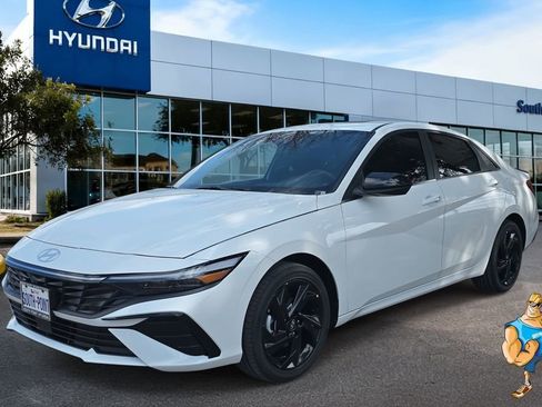 New 2026 Hyundai Elantra SEL Sport image 1