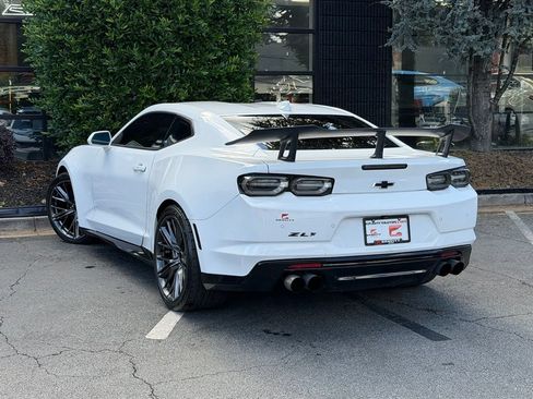 Used 2019 Chevrolet Camaro ZL1 RWD image 19