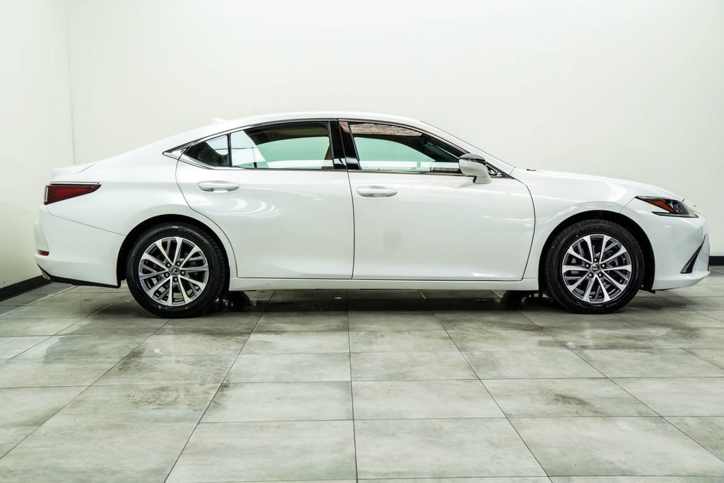 Used 2022 Lexus ES 350 w/ Accessory Package FWD image 7