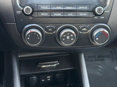 Used 2018 Kia Forte LX w/ LX Popular Package image 19