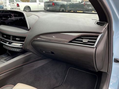 Used 2025 Cadillac CT5 V image 16