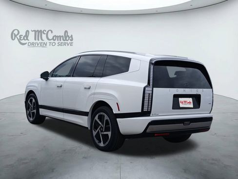 New 2026 Hyundai Ioniq 9 Calligraphy image 3