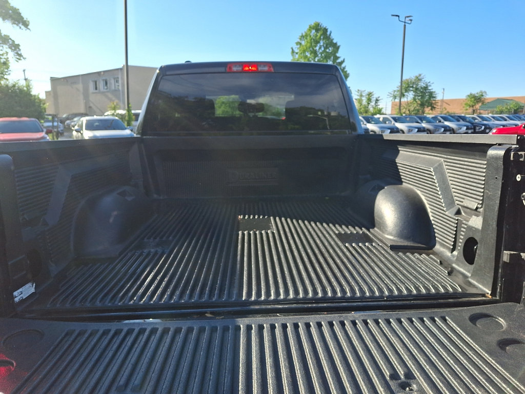 Used 2024 RAM 1500 Classic SLT AWD/4WD image 18