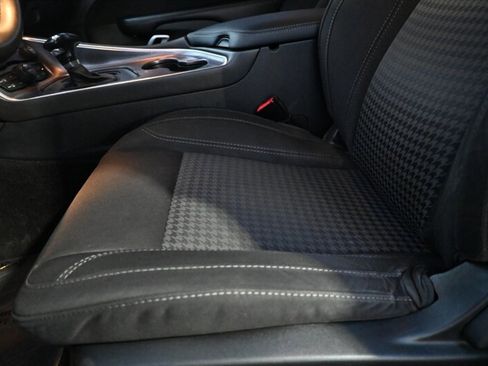 Used 2016 Dodge Challenger SXT w/ Blacktop Package image 22