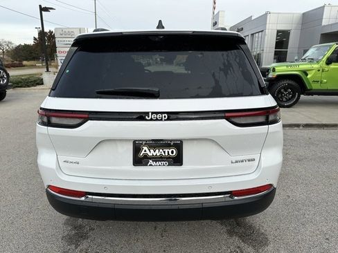 New 2026 Chrysler Pacifica Select image 7