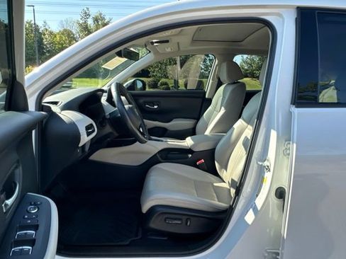Used 2024 Honda HR-V EX-L image 9