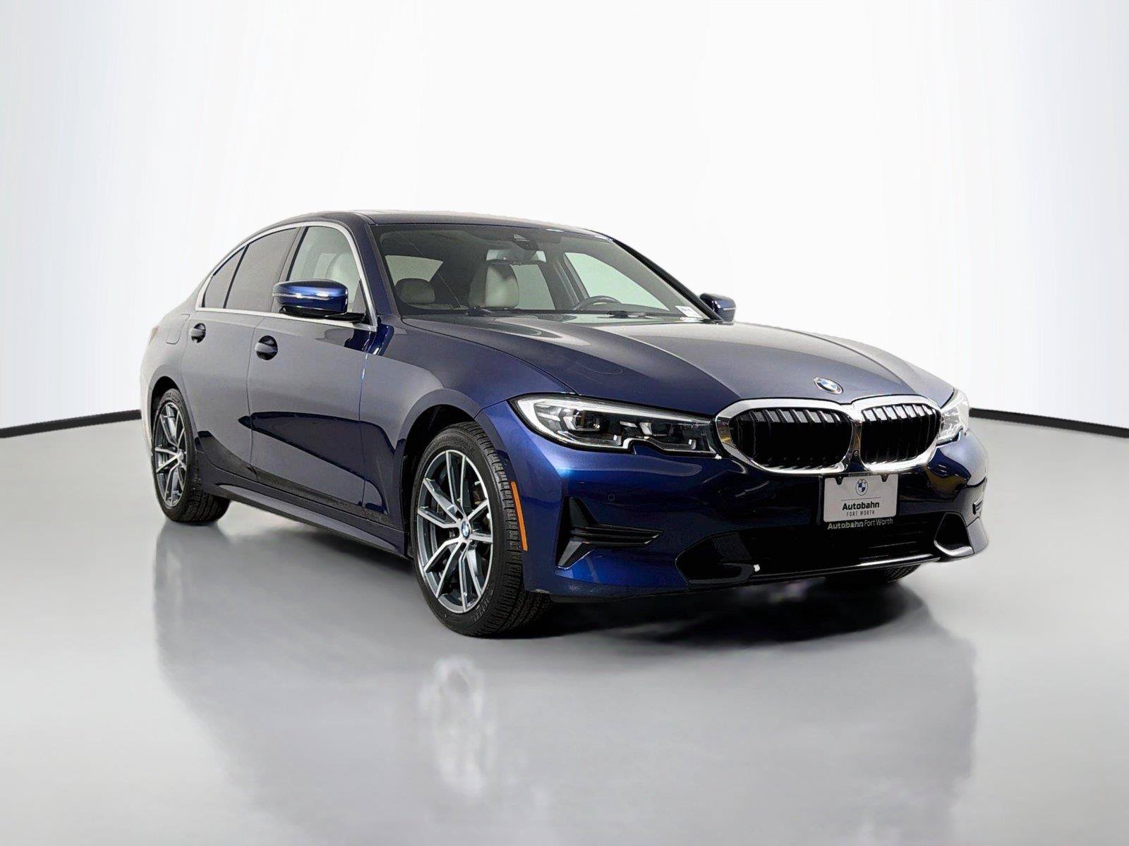 Used 2020 BMW 330i xDrive Sedan w/ Premium Package AWD/4WD image 3