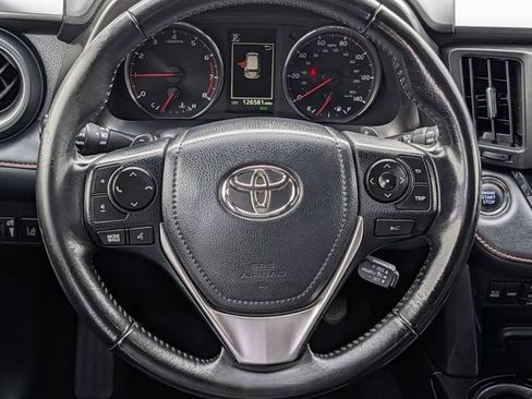 Used 2018 Toyota RAV4 SE w/ Power Extra Value Package AWD/4WD image 13