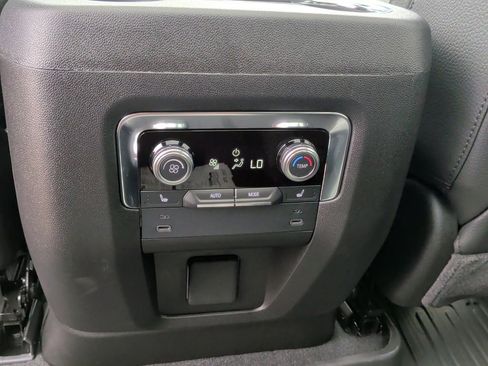 New 2026 GMC Yukon XL Denali w/ Sun & Power Step Package AWD/4WD image 39