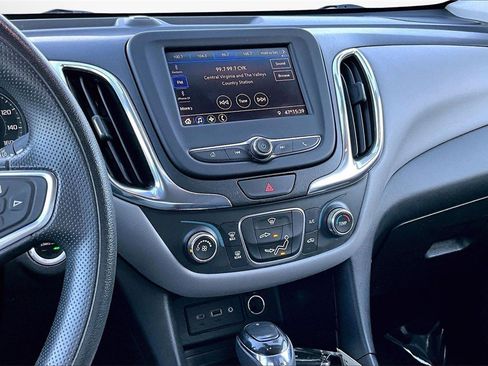 Used 2020 Chevrolet Equinox LT image 9