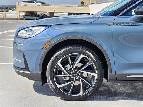 New 2026 Lincoln Corsair Reserve image 9