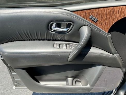 Used 2019 Nissan Armada Platinum w/ Captain's Chairs Package AWD/4WD image 13