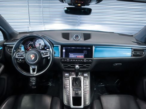 Certified 2020 Porsche Macan S AWD/4WD image 14