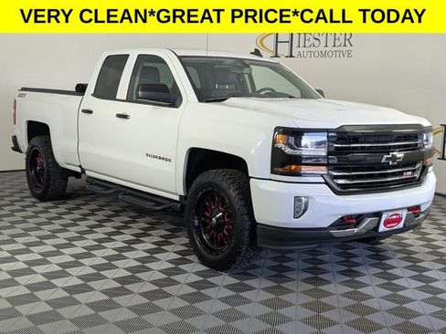 Used 2017 Chevrolet Silverado 1500 LT w/ Redline Edition image 2