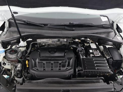 Used 2022 Volkswagen Tiguan SE FWD image 14
