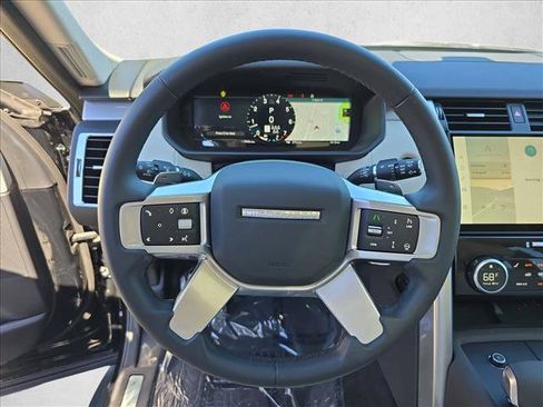Used 2025 Land Rover Discovery Dynamic SE AWD/4WD image 18