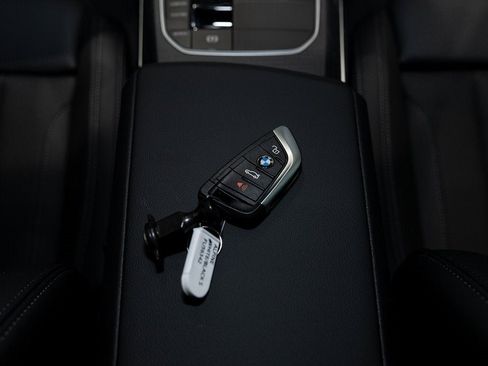 Used 2025 BMW i4 xDrive40i w/ Premium Package image 40