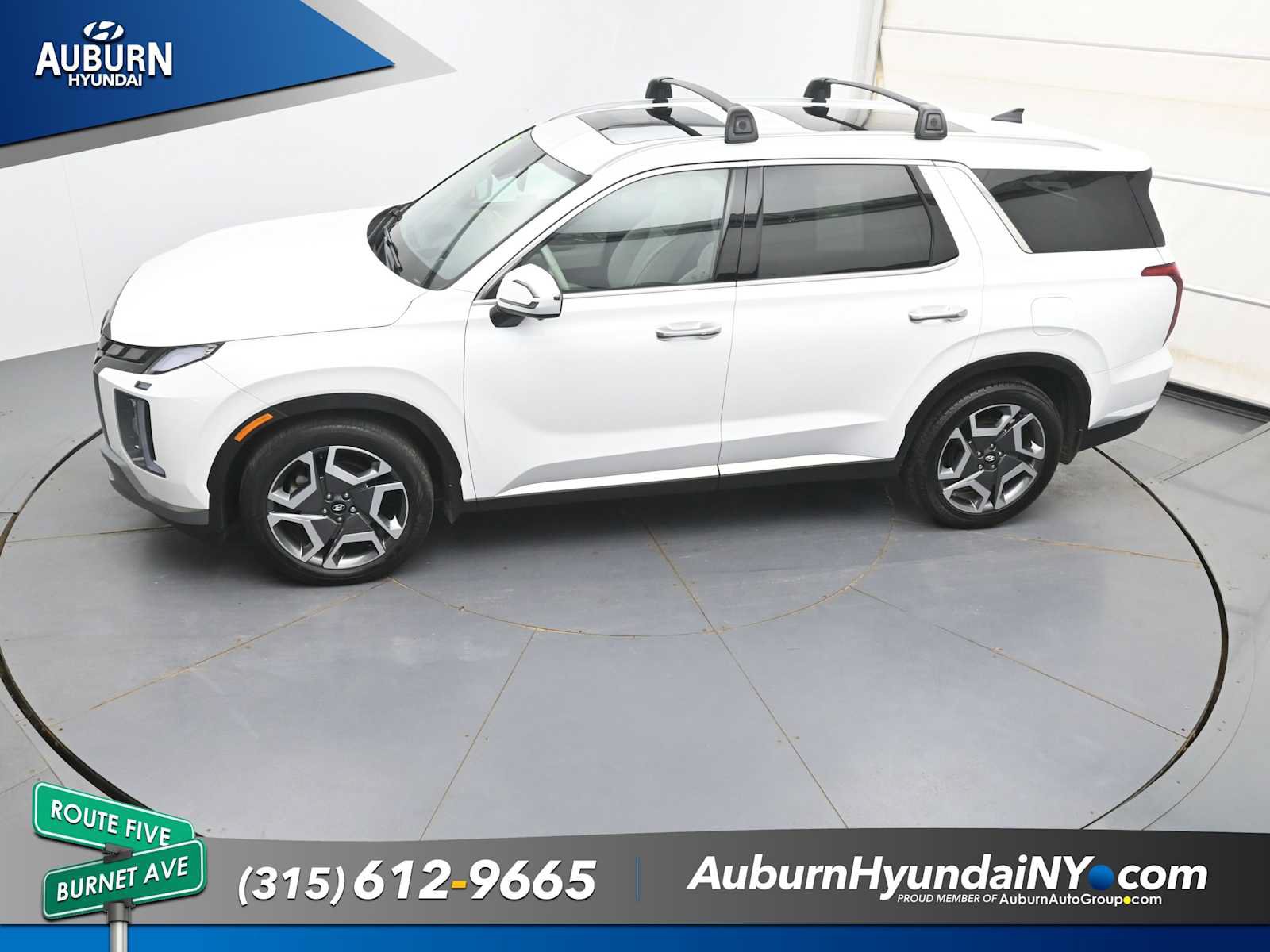 Certified 2024 Hyundai Palisade Limited AWD/4WD image 35