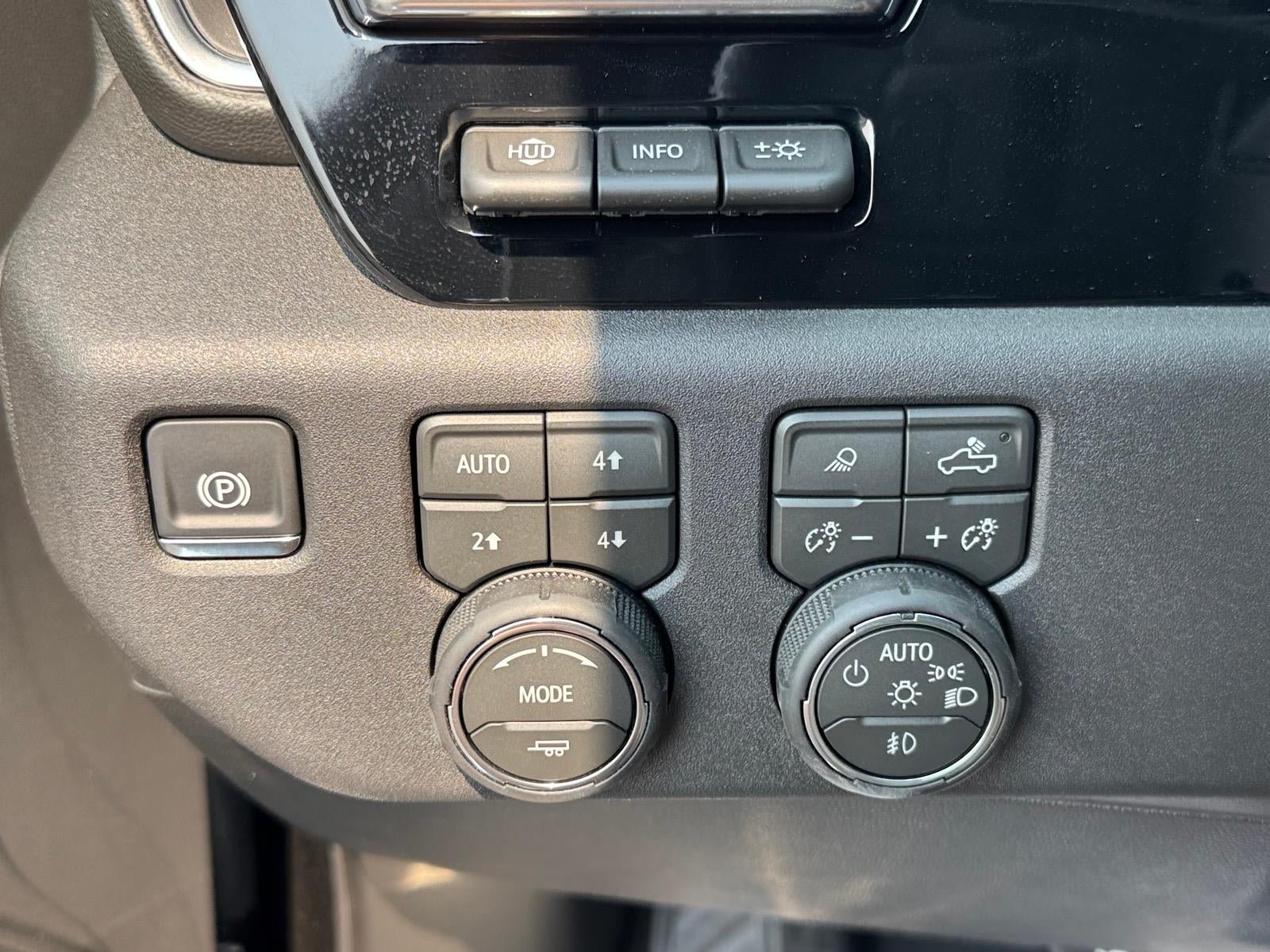 Used 2026 Chevrolet Silverado 1500 LTZ AWD/4WD image 14