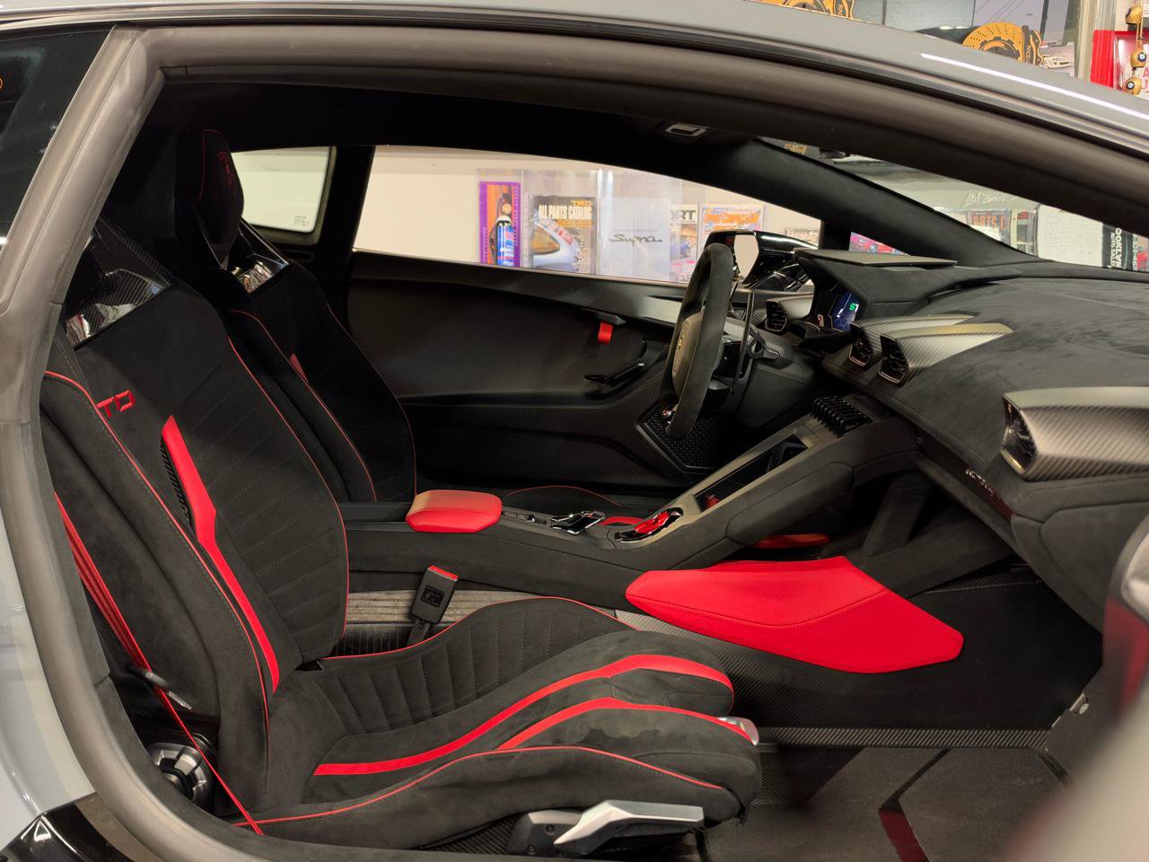 Used 2022 Lamborghini Huracan STO RWD image 26