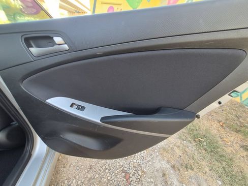 Used 2017 Hyundai Accent SE FWD image 21