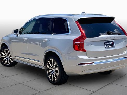 Used 2025 Volvo XC90 B5 Core AWD/4WD image 12