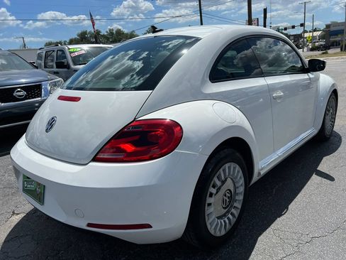 Used 2014 Volkswagen Beetle 2.5 FWD image 5