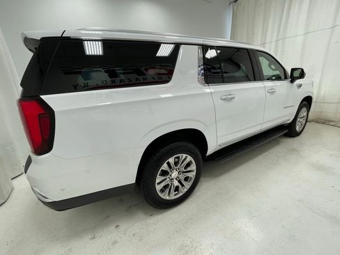 Used 2025 GMC Yukon XL Denali AWD/4WD image 4