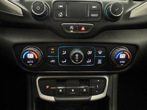 Used 2023 GMC Terrain SLE w/ Driver Convenience Package FWD image 27