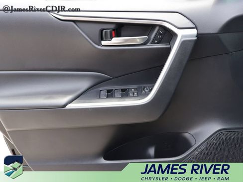 Used 2023 Toyota RAV4 XLE Premium AWD/4WD image 21