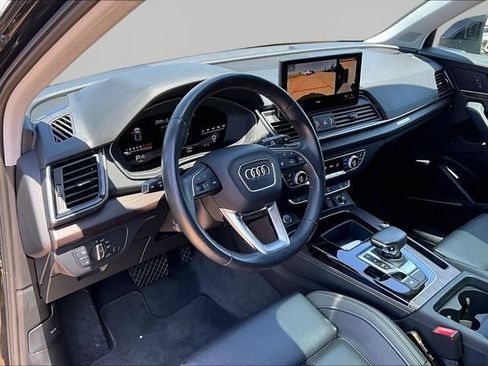 Used 2023 Audi Q5 2.0T Premium Plus w/ Premium Plus Package AWD/4WD image 10