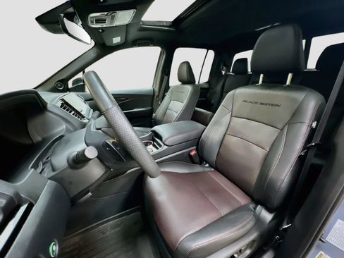 Used 2024 Honda Ridgeline Black Edition image 5