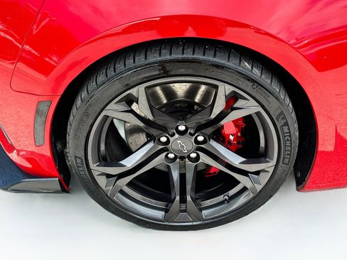 Used 2021 Chevrolet Camaro SS image 30