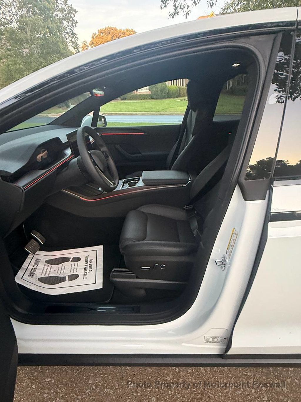 Used 2026 Tesla Model X AWD/4WD image 2